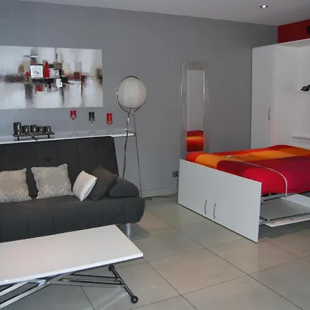 Loft, Avec Piscine Privative, à 15 Minutes à Pied Du Centre